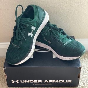 Under Armour Shoes Size 5.5 Women’s